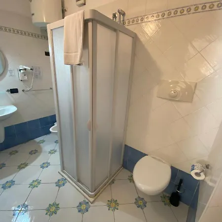 Gatto Bianco Le Dimore Bari