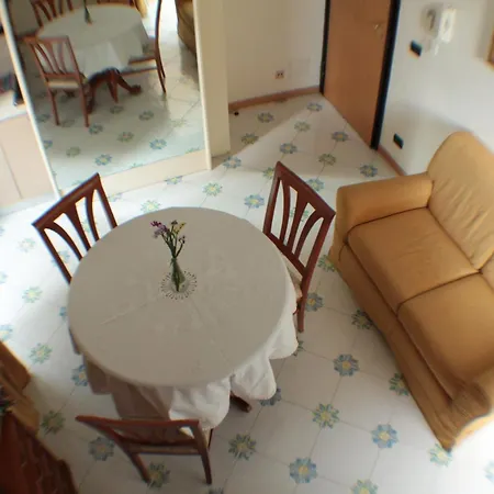 Gatto Bianco Le Dimore Bari