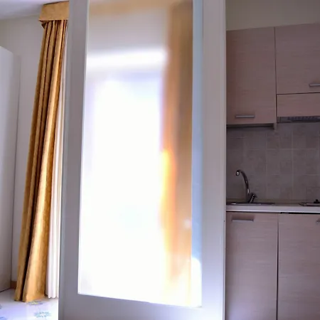 Gatto Bianco Le Dimore 3* Bari