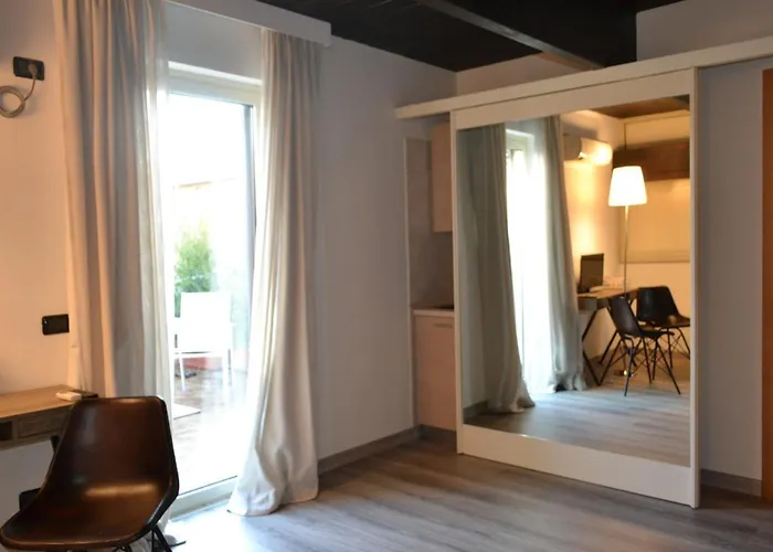 Gatto Bianco Le Dimore 바리