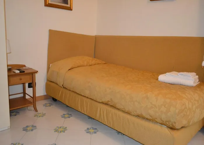 Gatto Bianco Le Dimore 바리