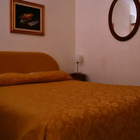 Gatto Bianco Le Dimore Konukevi 3*