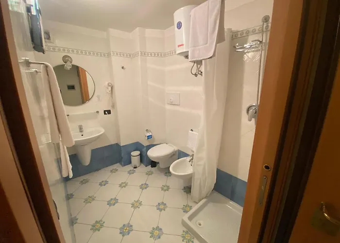 Gatto Bianco Le Dimore